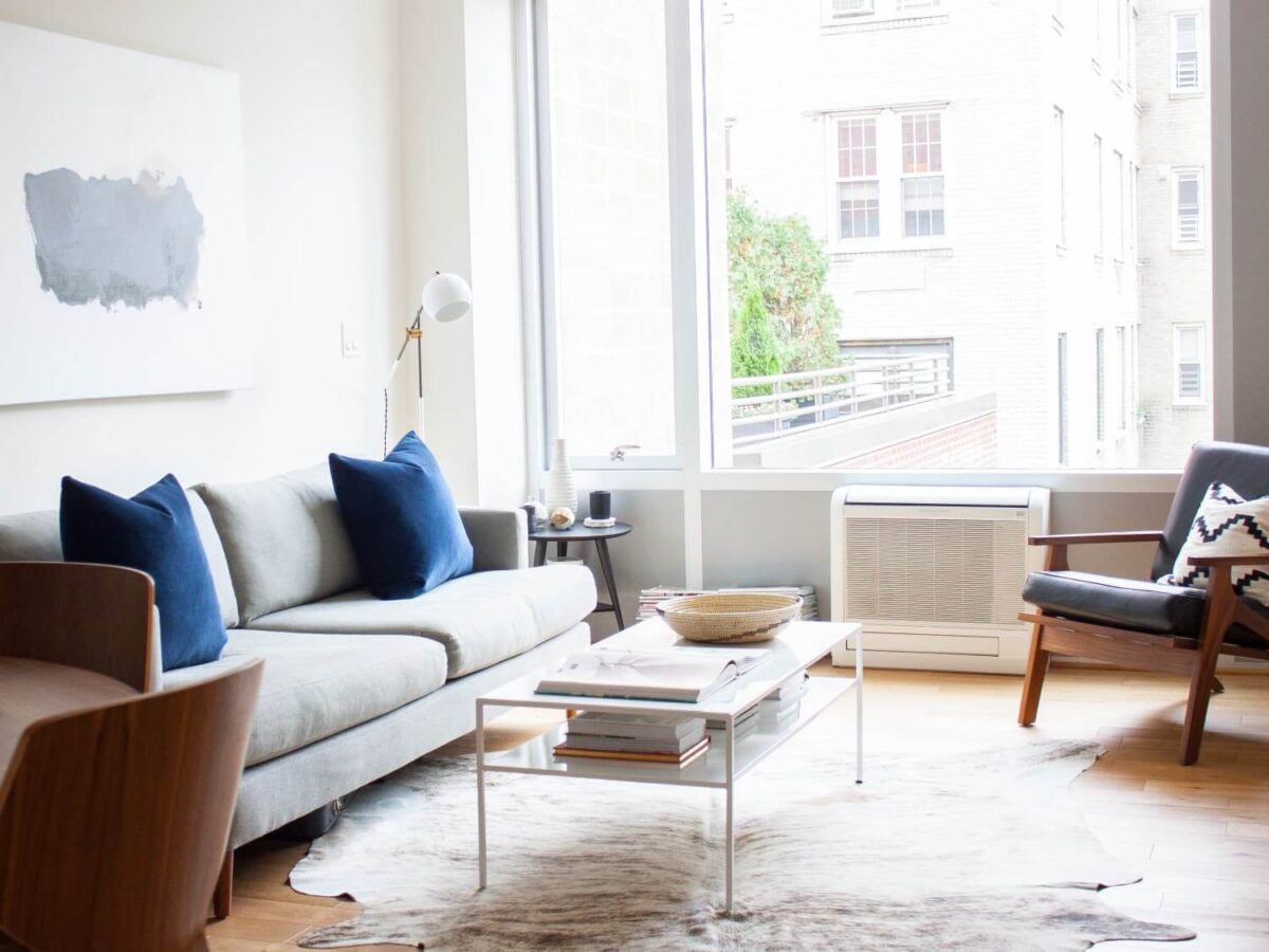 Vị trí cửa ra vào phòng khách